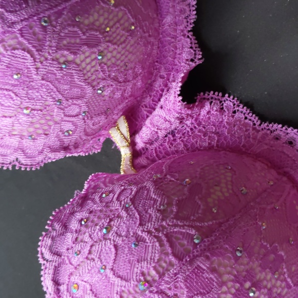 Intamites 2 Victoria Secret Bras - Picture 5 of 7